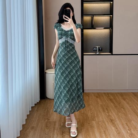 BY16774# 法式茶歇裙小飞袖格子连衣裙女夏季气质蕾丝收腰绿色长裙