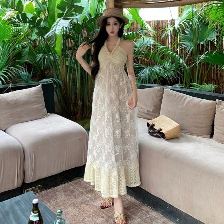 BY16791# 重工编织棉刺绣蕾丝V领沙滩钩花挂脖V领连衣裙夏海边沙滩度假风