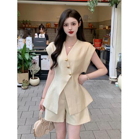 大码女装夏季新款法式V领收腰开叉上衣短裤两件套