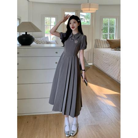 大码女装夏季新款学院风减龄收腰灰色polo领刺绣连衣裙