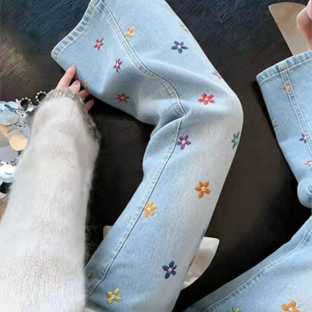 BY16829# 超好看刺绣小花微喇牛仔裤女夏季新款蓝色高腰显瘦休闲九分裤