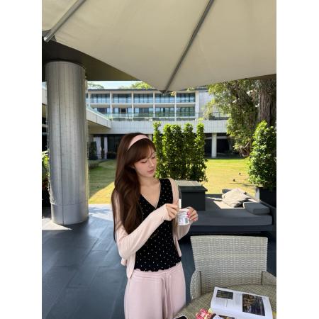 BY16842# 26夏上新波点花园黑色波点V领短袖上衣