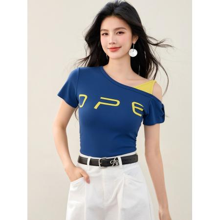 BY16954# 拼接假两件露肩短袖女字母印花修身设计感辣妹上衣  服裝批發女裝批發服飾貨源