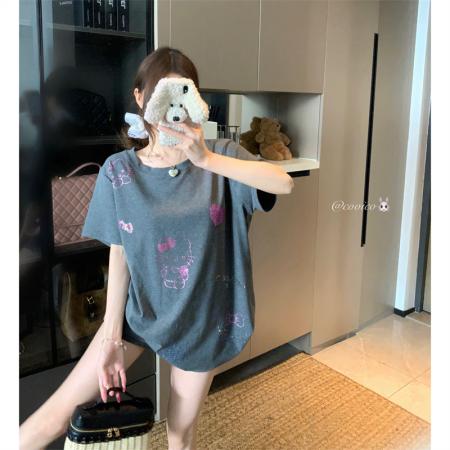 BY16986# 大码夏季胖mm正肩重工烫钻甜辣风KT猫卡通短袖宽松t恤上衣女  服裝批發女裝批發服飾貨源