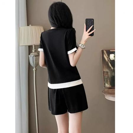 高端撞色V领短袖短裤休闲运动套装女夏季穿搭一整套减龄  服裝批發女裝批發服飾貨源