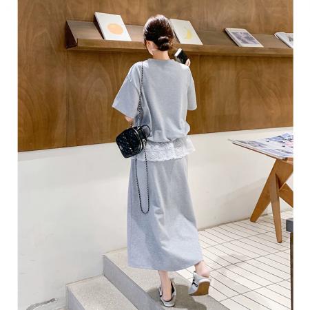 BY17043# 灰色蕾丝拼接字母短袖t恤套装裙女夏季新款休闲半身裙两件套  服裝批發女裝批發服飾貨源