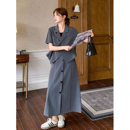 BY17051# 复古设计感套装女夏季新款时髦洋气短袖西装显瘦半身裙两件套  服裝批發女裝批發服飾貨源