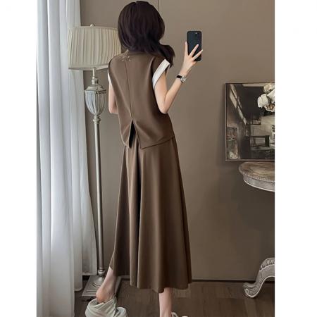 BY17057# 咖色运动休闲套装女夏季时尚韩版气质漂亮短袖开叉半身裙子两件套  服裝批發女裝批發服飾貨源