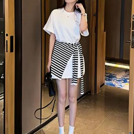 夏装搭配一整套时尚减龄小个子圆领t恤+半身裙裤+条纹披肩三件套  服裝批發女裝批發服飾貨源