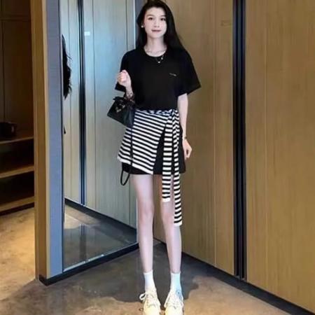 夏装搭配一整套时尚减龄小个子圆领t恤+半身裙裤+条纹披肩三件套  服裝批發女裝批發服飾貨源