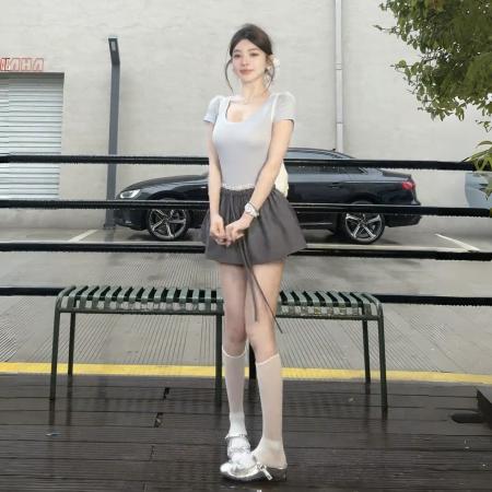 百搭修身显瘦圆领上衣+芭蕾风学院风花苞裙假两件松紧腰半身裙裤  服裝批發女裝批發服飾貨源