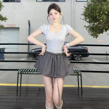 百搭修身显瘦圆领上衣+芭蕾风学院风花苞裙假两件松紧腰半身裙裤  服裝批發女裝批發服飾貨源