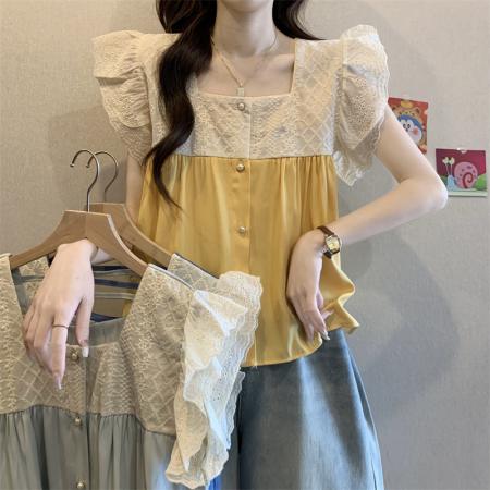 新款法式温柔风蕾丝花边小飞袖方领衬衫女减龄百搭上衣  服裝批發女裝批發服飾貨源