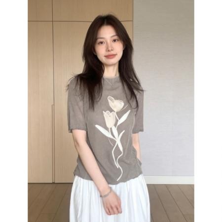 韩系超好看的花卉印花正肩短袖T恤女夏季新款上衣设计感小众  服裝批發女裝批發服飾貨源