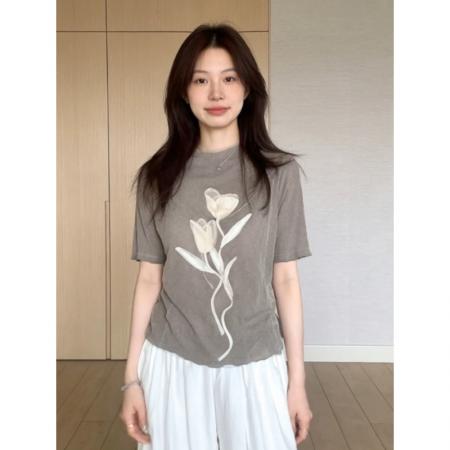 韩系超好看的花卉印花正肩短袖T恤女夏季新款上衣设计感小众  服裝批發女裝批發服飾貨源