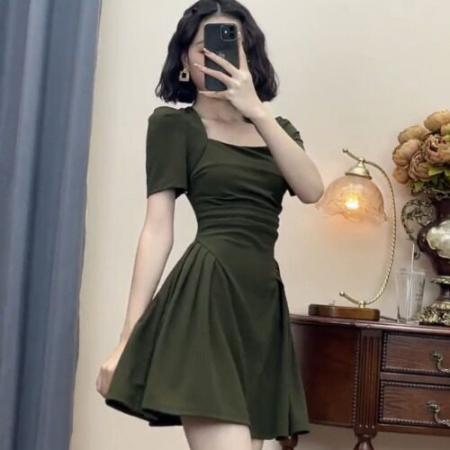 法式桔梗茶里茶气别致连衣裙子夏装小个子方领性感收腰显瘦小黑裙  服裝批發女裝批發服飾貨源