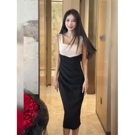 赫本风高级感吊带连衣裙女夏季设计感拼接背心长裙性感开叉包臀裙  服裝批發女裝批發服飾貨源