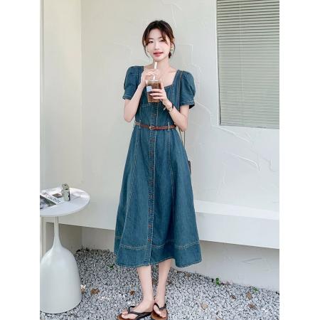 BY17181# 港风复古牛仔连衣裙女夏季新款薄款气质方领别致收腰显瘦长裙