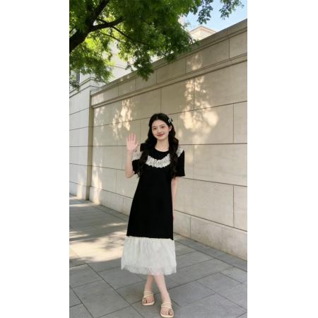 BY17195# 法式露肩荷叶领蕾丝拼接大码连衣裙小众流行显瘦黑色长裙