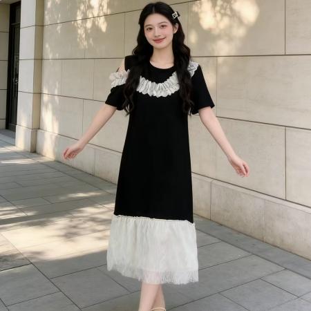 BY17195# 法式露肩荷叶领蕾丝拼接大码连衣裙小众流行显瘦黑色长裙
