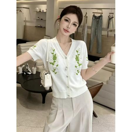 BY17205# 法式短款v领绣花针织开衫夏洋气甜美减龄收腰修身短袖t恤上衣