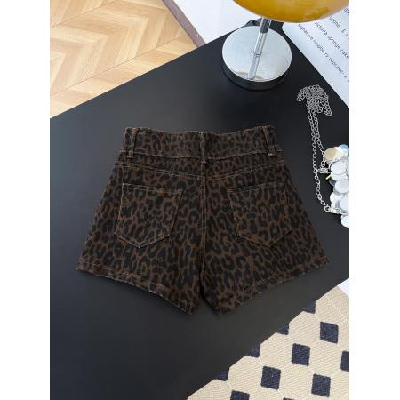 BY17214# 双扣高腰豹纹设计感牛仔短裤女夏季辣妹减龄显瘦A字包臀热裤