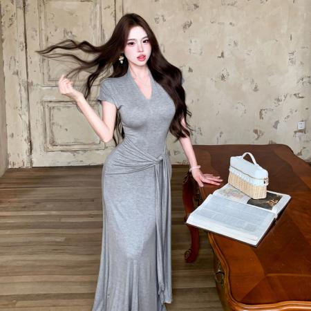 BY17228# 夏季新款复古气质v领连衣裙女收腰显瘦绑带垂坠长裙设计感潮