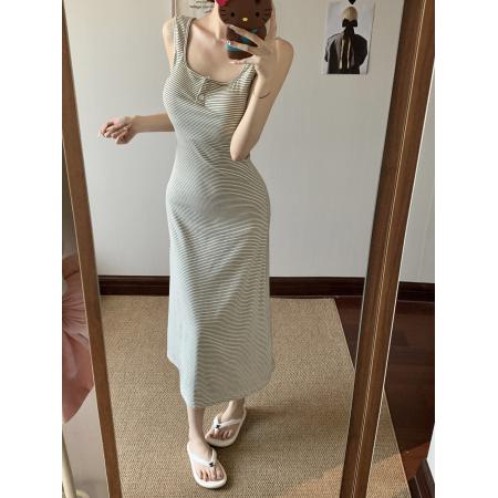 BY17249# 条纹打底裙韩版气质显瘦自带胸垫吊带连衣裙长裙女