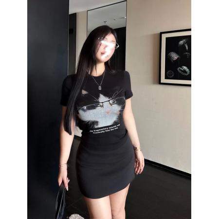 BY17265# 夏季美式设计感黑色动物印花正肩短袖T恤上衣女