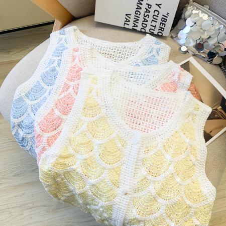 BY17306# 多巴胺少女感刺绣V领针织马甲背心女春甜美减龄叠穿坎肩上衣