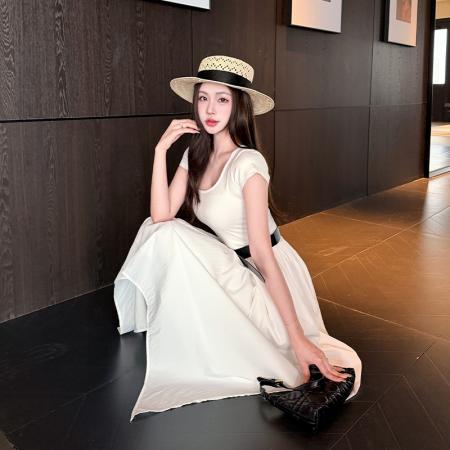 BY17420# 时尚性感连衣裙高级气质仙女裙子夏收腰显瘦不规则大摆裙