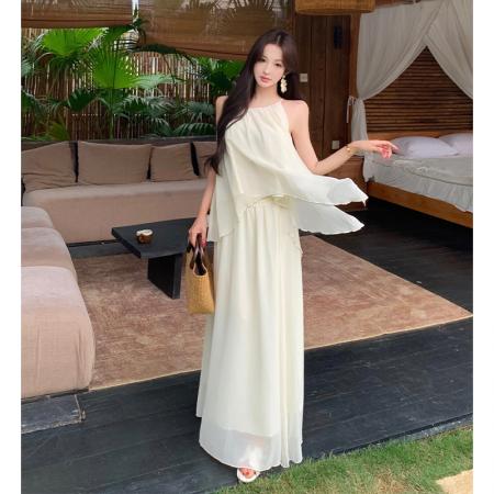 BY17424# 温柔减龄吊带上衣半身裙雪纺两件套女夏独特绝美度假长裙