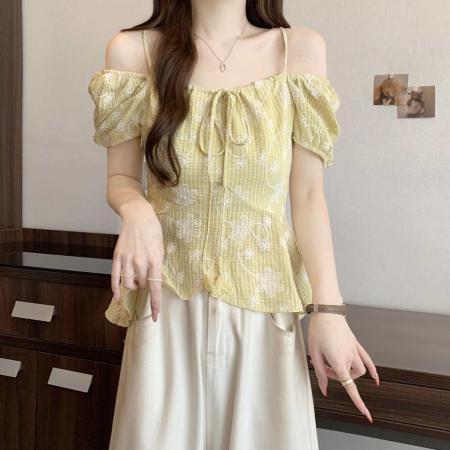 大码女装夏季韩版吊带一字肩短袖衬衣女露肩格子小清新上衣女 服裝批發女裝批發服飾貨源