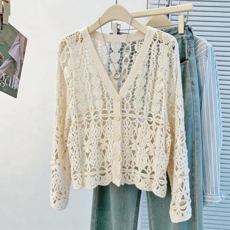春夏刚需米白镂空V领针织开衫，空调房/防晒都能打，巨显瘦 服裝批發女裝批發服飾貨源