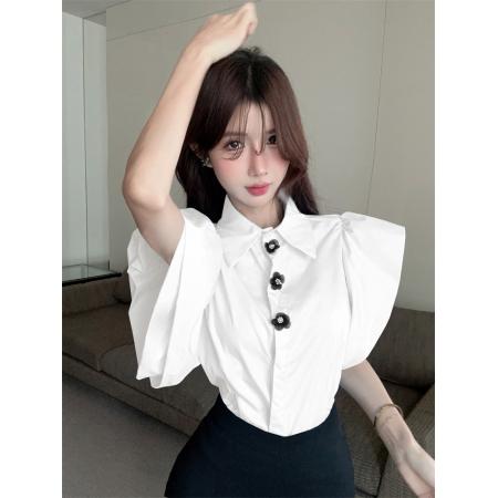 法式气质设计感喇叭泡泡袖花朵单排扣翻领高级感衬衫 服裝批發女裝批發服飾貨源