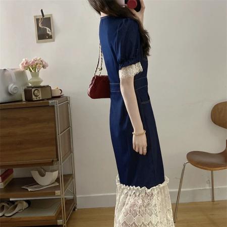 法式蕾丝拼接V领牛仔连衣裙大码夏季赫本遮肉巨好看漂亮穿搭裙子 服裝批發女裝批發服飾貨源