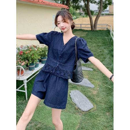 高级小众不撞款v领牛仔套装女夏薄款超火休闲短袖短裤两件套 服裝批發女裝批發服飾貨源