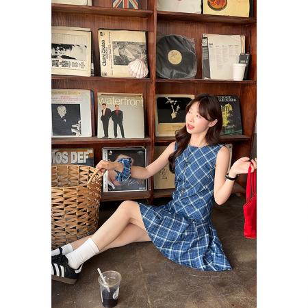 BY17560# 甜美小个子洗水牛仔菱格无袖背心连衣裙 服裝批發女裝批發服飾貨源