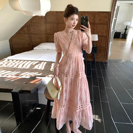 BY17566# 夏季新款法式时尚刺绣拼接V领短袖收腰显瘦连衣裙 服裝批發女裝批發服飾貨源