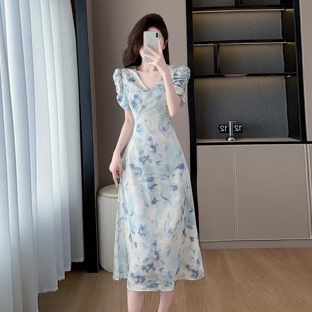 BY17571# 梅子熟了月下白提花泡泡袖a字连衣裙夏季新款V领花色长裙 服裝批發女裝批發服飾貨源