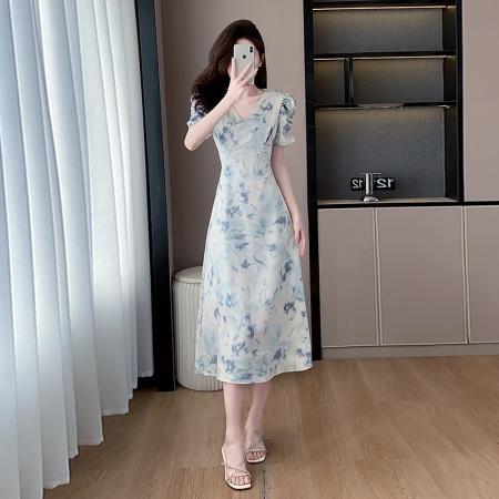 BY17571# 梅子熟了月下白提花泡泡袖a字连衣裙夏季新款V领花色长裙 服裝批發女裝批發服飾貨源