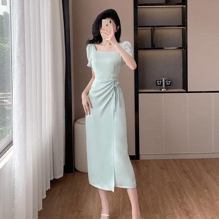 BY17572# 名媛气质缎面连衣裙夏季新款高级感方领泡泡袖系带收腰中长裙 服裝批發女裝批發服飾貨源