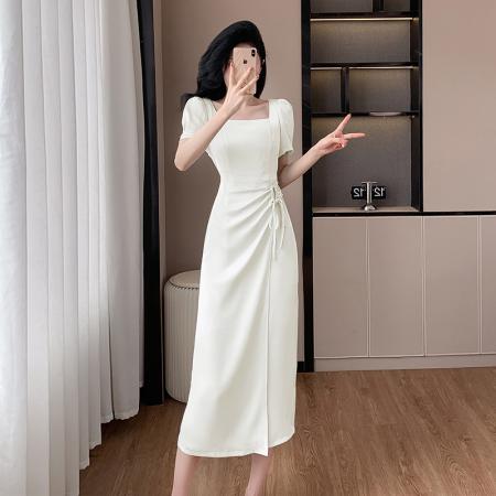 BY17572# 名媛气质缎面连衣裙夏季新款高级感方领泡泡袖系带收腰中长裙 服裝批發女裝批發服飾貨源