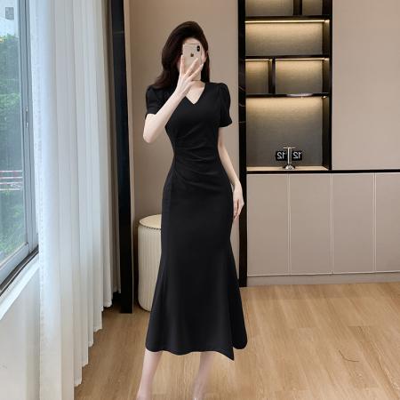 BY17575# 网红爆款时尚连衣裙夏季新款高级感V领泡泡袖显瘦鱼尾裙 服裝批發女裝批發服飾貨源