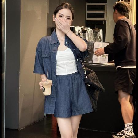 2休闲百搭翻领短袖牛仔衬衫+松紧高腰阔腿短裤两件套 服裝批發女裝批發服飾貨源