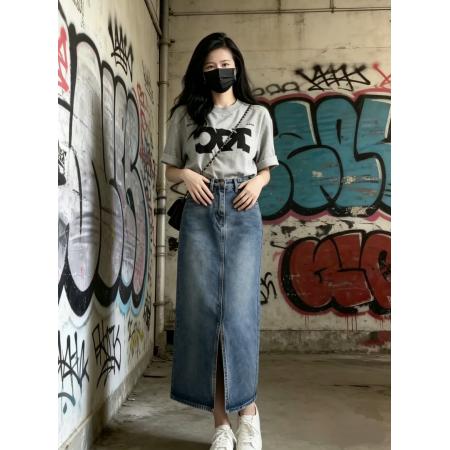 韩版简约时尚气质显瘦印花短袖T恤+设计感前开叉牛仔半身裙套装 服裝批發女裝批發服飾貨源