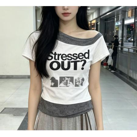 美式复古字母印花斜肩短袖T恤女夏季新款小众设计感上衣 服裝批發女裝批發服飾貨源