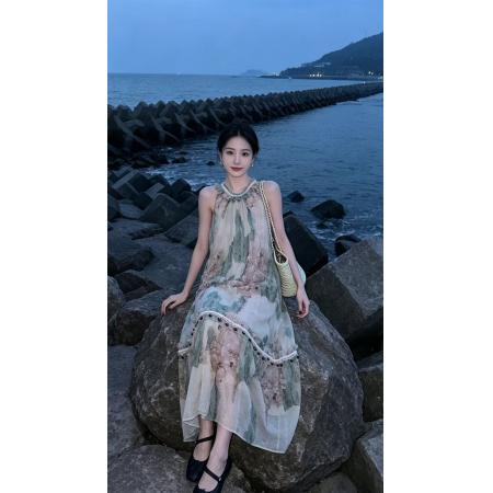 影绿复古印花连衣裙女夏季打揽设计无袖挂脖长裙 服裝批發女裝批發服飾貨源