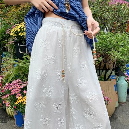 白色镂空蕾丝阔腿裤女夏季薄款花边勾花宽松休闲直筒九分裤子 服裝批發女裝批發服飾貨源