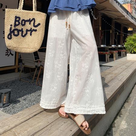 白色镂空蕾丝阔腿裤女夏季薄款花边勾花宽松休闲直筒九分裤子 服裝批發女裝批發服飾貨源